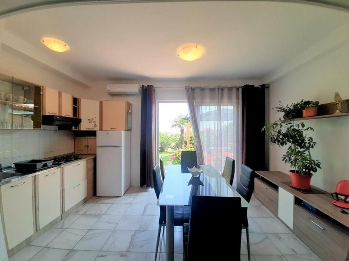 Apartments Nada Krk Town Exterior photo