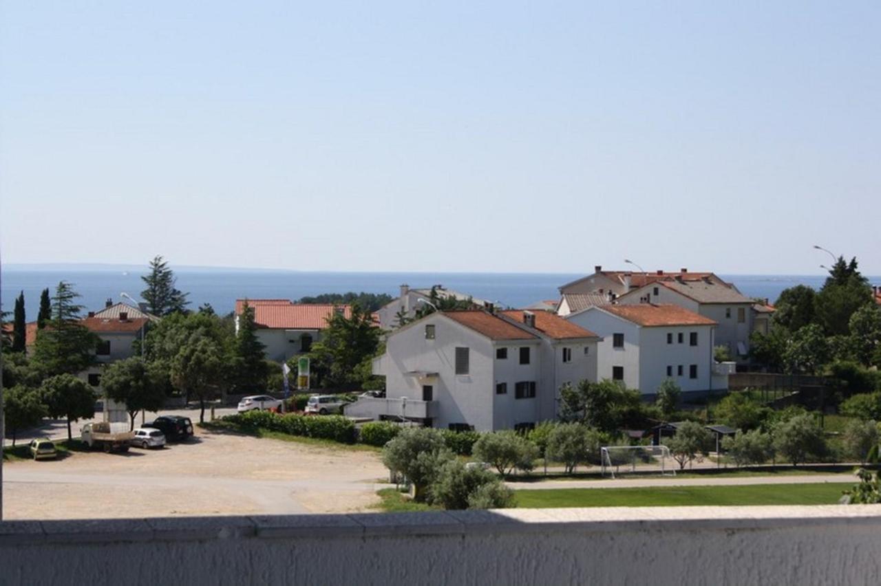 Apartments Nada Krk Town Exterior photo