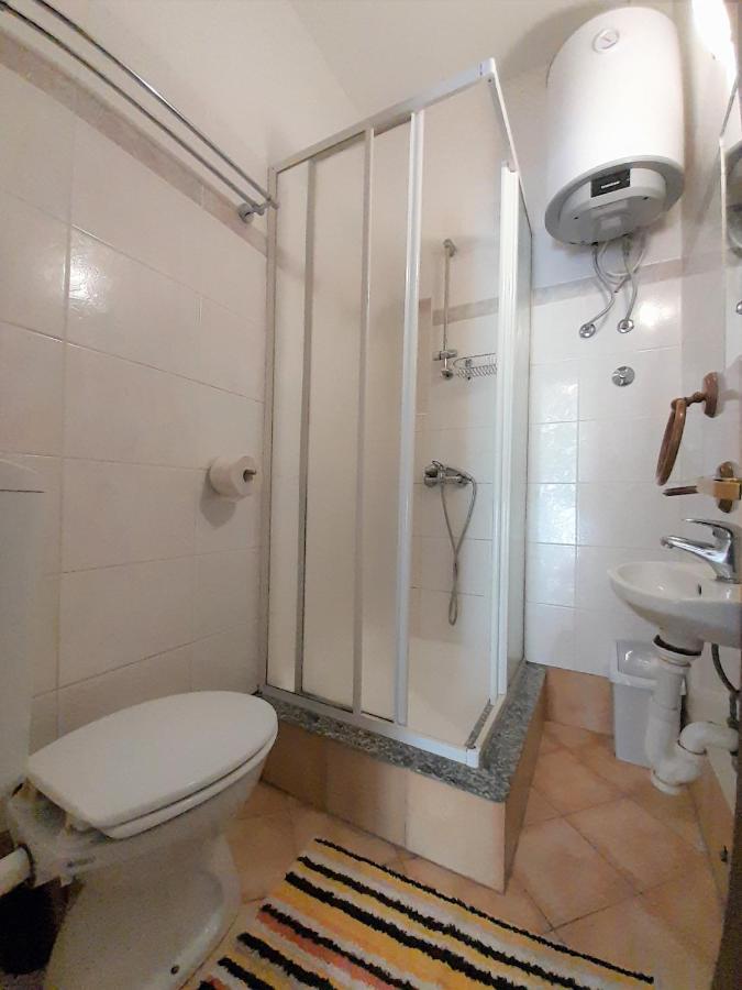 Apartments Nada Krk Town Exterior photo